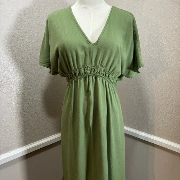 Hering Green Smocked V Neck Maxi Dress Size Medium Short Sleeve Prairie Cottage - Picture 3 of 11